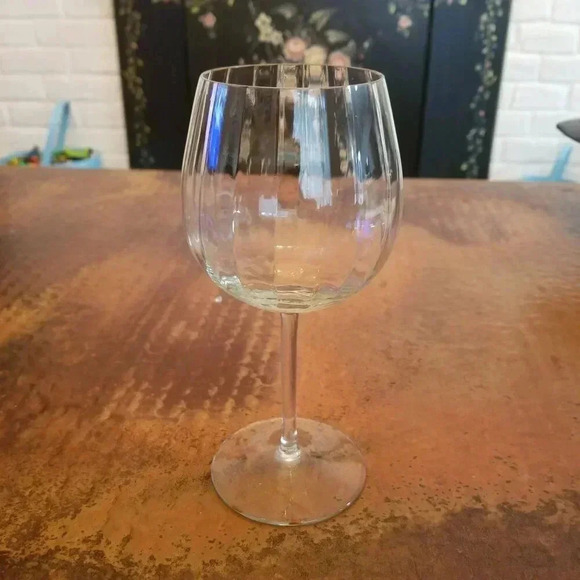Vintage 90s Textured Wine Glass - Picture 3 of 5